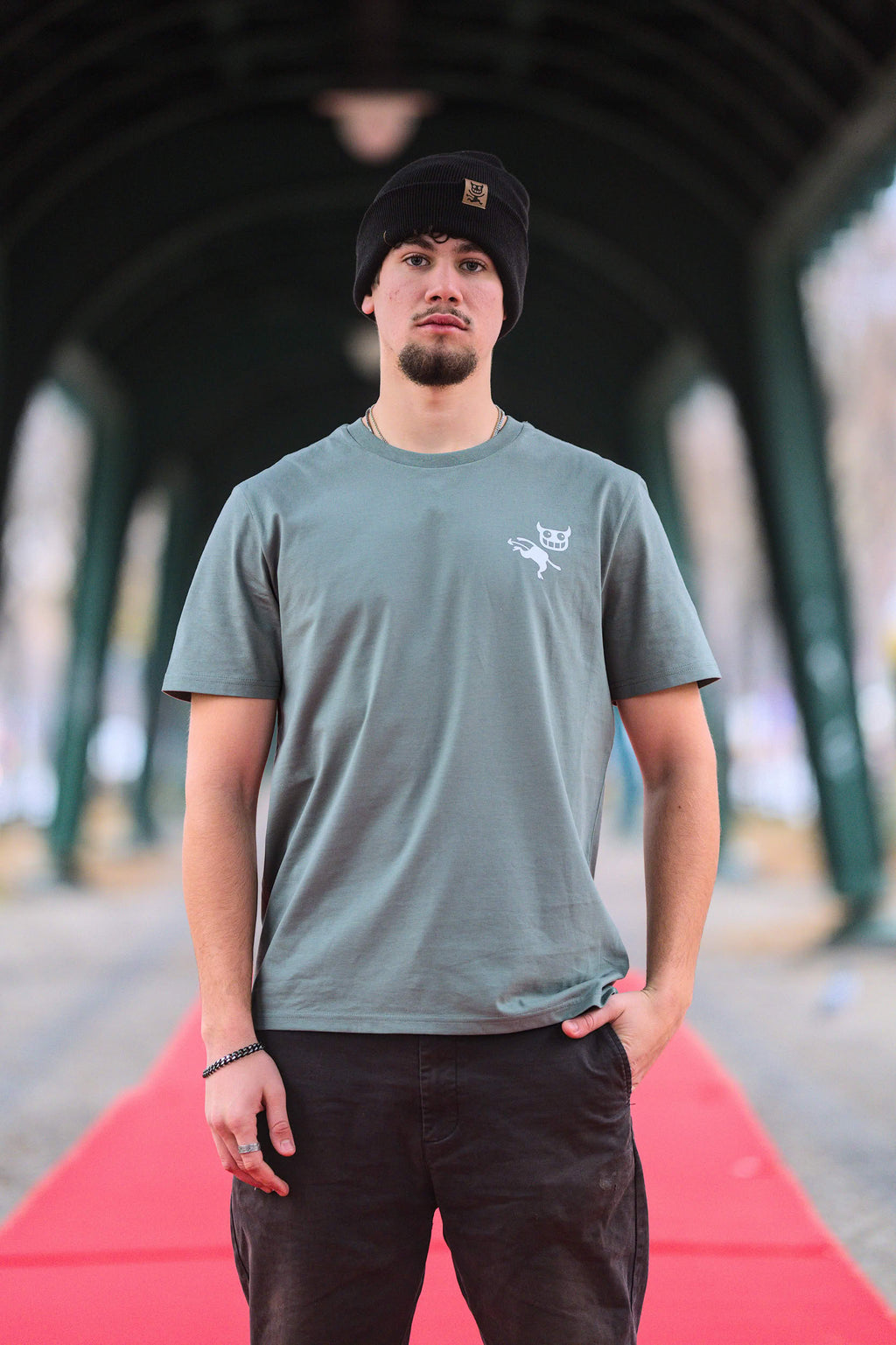 Pfeffersport -  T-Shirt Unisex - Olivgrün